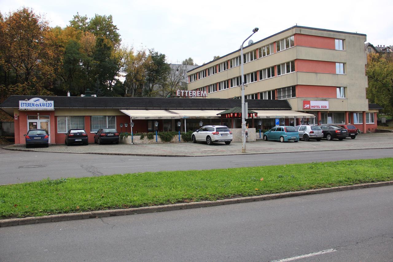 Hotel Ozd Экстерьер фото