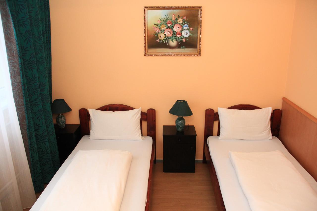 Hotel Ozd Экстерьер фото