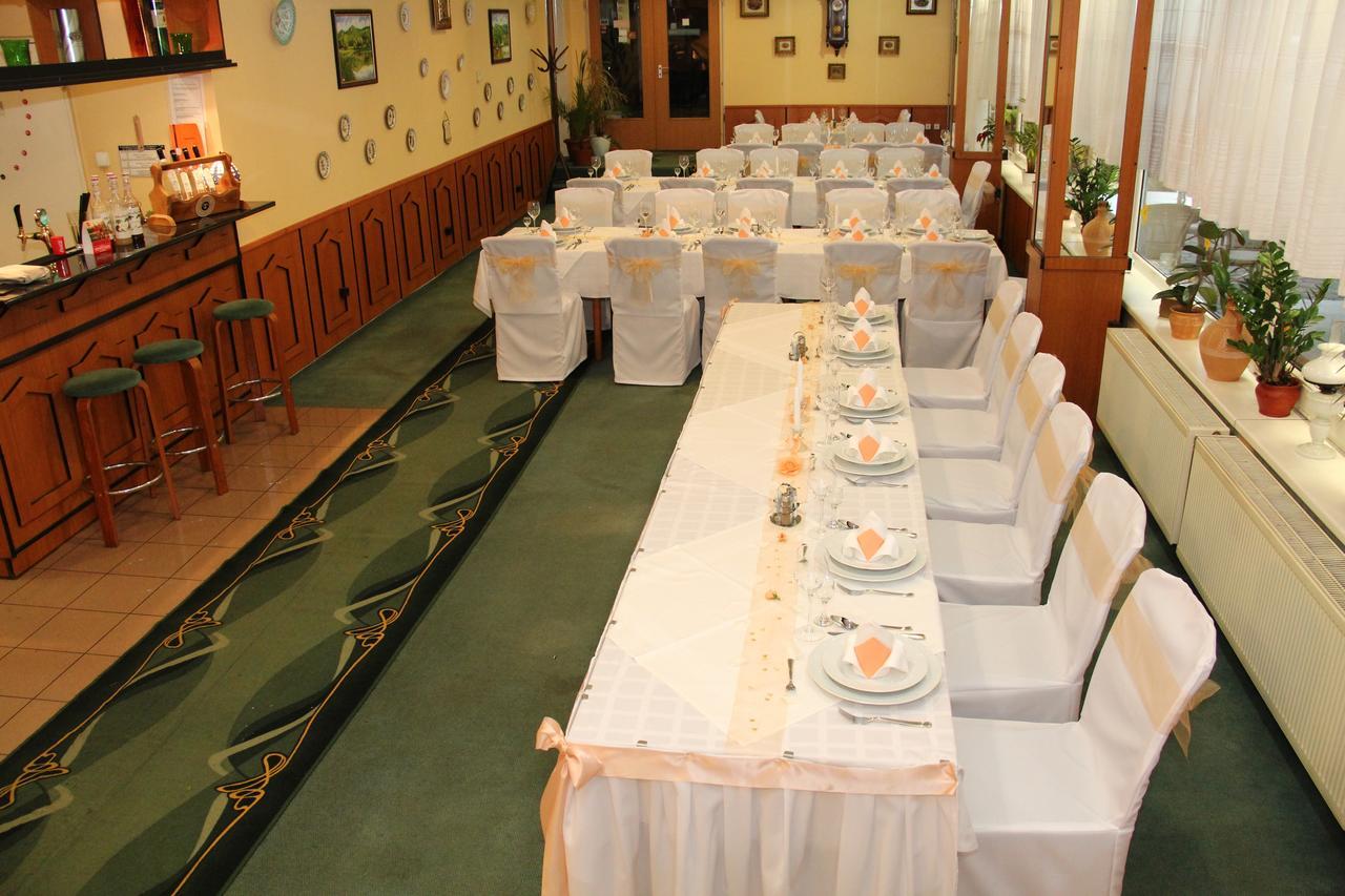 Hotel Ozd Экстерьер фото